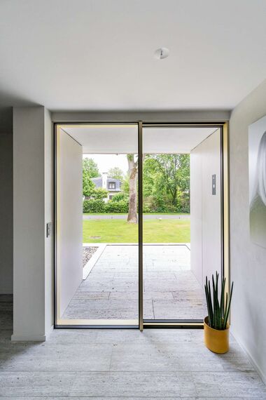 MasterLine 8 Janelas, HiFinity Correr e Harmónio, MasterPatio Correr e Harmónio, MasterLine 8 Portas e MasterLine 8-HI Portas - Villa Haasdonk localizado em Haasdonk, België