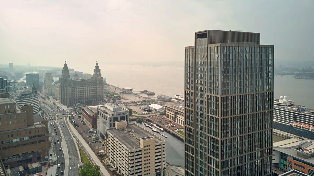 CW 65-EF Fachadas e ConceptSystem 77 Janelas - The Lexington localizado em Liverpool, Reino Unido