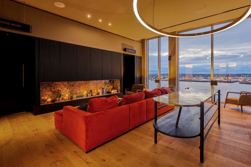 CW 65-EF Fachadas e ConceptSystem 77 Janelas - The Lexington localizado em Liverpool, Reino Unido