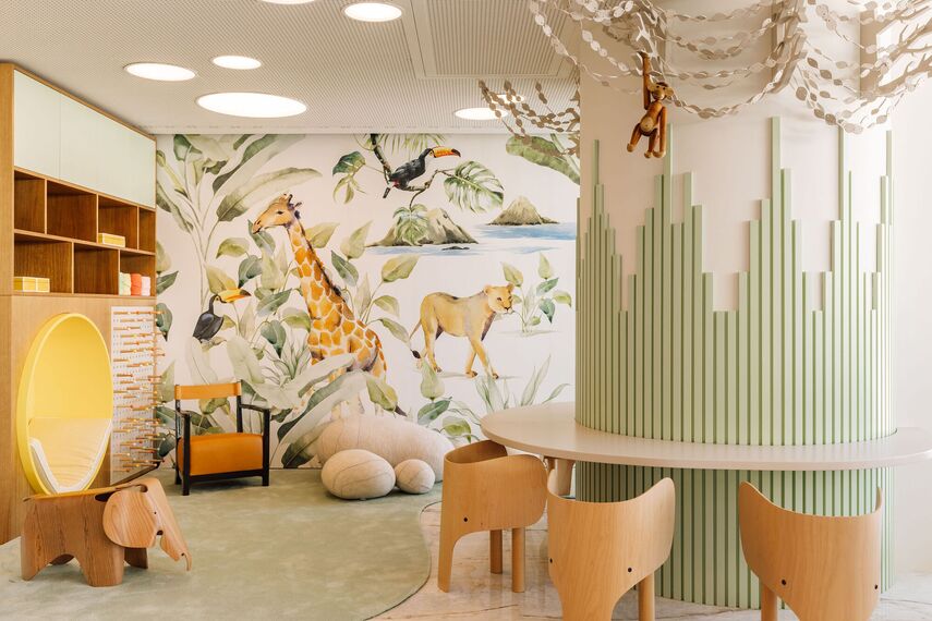 ConceptWall 60 Fachadas, ConceptSystem 77 Portas e CW 60 Hidden Vent Fachadas - Infinity localizado em Lisbon, Portugal
