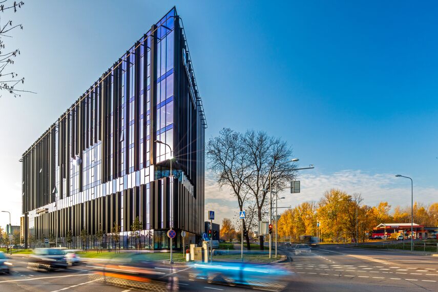 MasterLine 8 HI Janelas e CW 50-HI Fachadas - Office building Avia Solutions Group Headquarters localizado em Vilnius, Lituânia