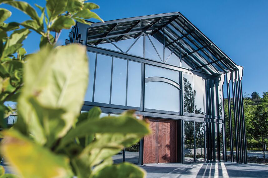 ConceptSystem 68 Janelas e ConceptFolding 77 Correr e Harmónio - Recreation/Entertainment centre Quoin Rock Wine Estate localizado em Stellenbosch, África do Sul