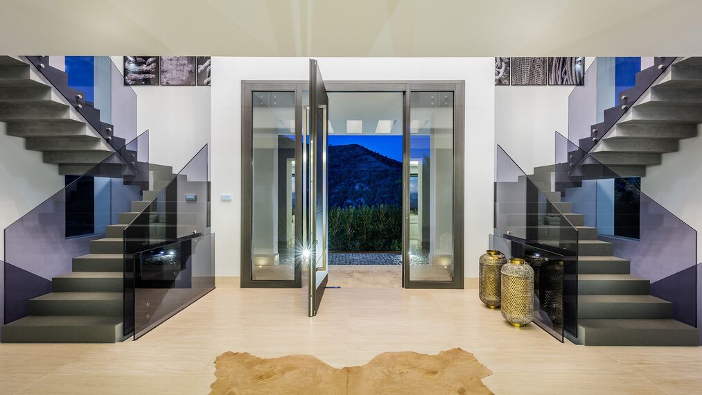 HiFinity Correr e Harmónio, ConceptSystem 77 Janelas e EcoSystem 50 Janelas - Heaven 11 localizado em Marbella, Espanha
