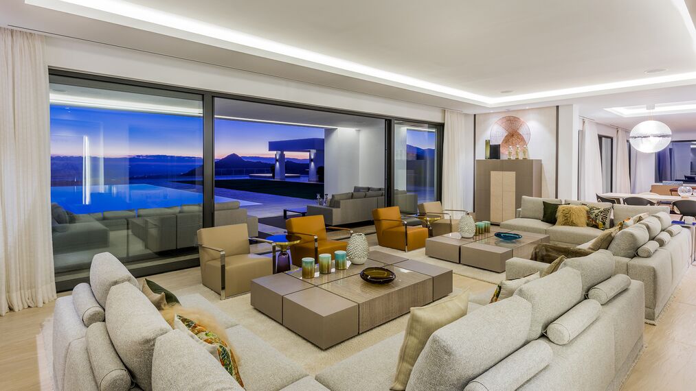 HiFinity Correr e Harmónio, ConceptSystem 77 Janelas e EcoSystem 50 Janelas - Heaven 11 localizado em Marbella, Espanha