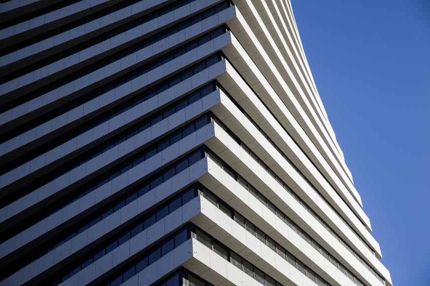 ConceptWall 50 Fachadas, ConceptSystem 77 Portas e ConceptSystem 77 Janelas - Complexo de apartmentos Axis Towers localizado em Tbilisi, Geórgia