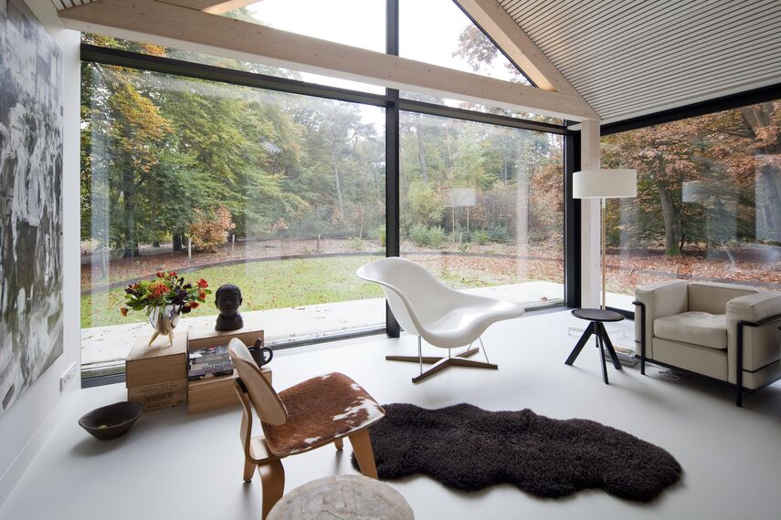 ConceptPatio 130 Correr e Harmónio, ConceptSystem 77 Janelas e ConceptWall 50 Fachadas - House The Brouwhuis localizado em Oisterwijk, nos Países Baixos