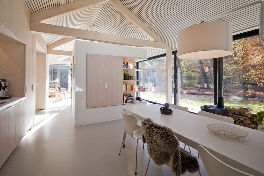 ConceptPatio 130 Correr e Harmónio, ConceptSystem 77 Janelas e ConceptWall 50 Fachadas - House The Brouwhuis localizado em Oisterwijk, nos Países Baixos
