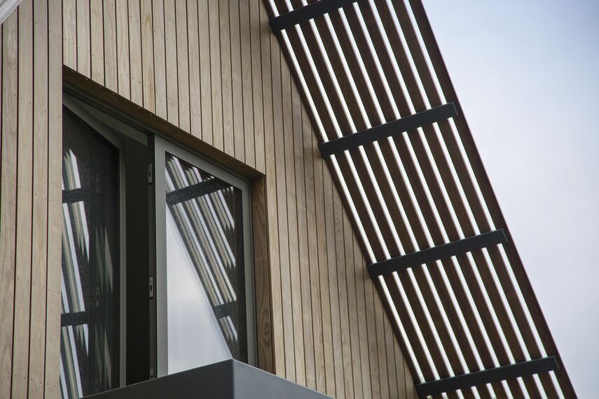 CS 86-HI (c) Sistemas cancelados, ConceptWall 50 Fachadas e HiFinity Correr e Harmónio - Villa Casa da Floresta Voorschoten localizado em Voorschoten, nos Países Baixos