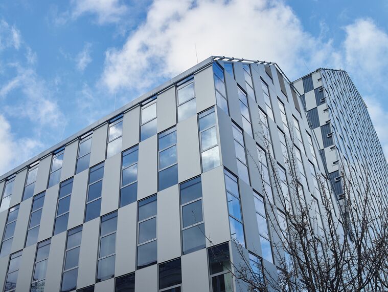 CW 86 Standard Fachadas e CW 86-EF Fachadas - Crystal localizado em Prague, República Checa