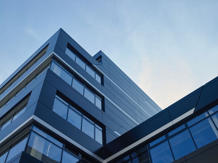 CS 86-HI (c) Sistemas cancelados e ConceptWall 50 Fachadas - Office building ArtGen localizado em Prague, República Checa