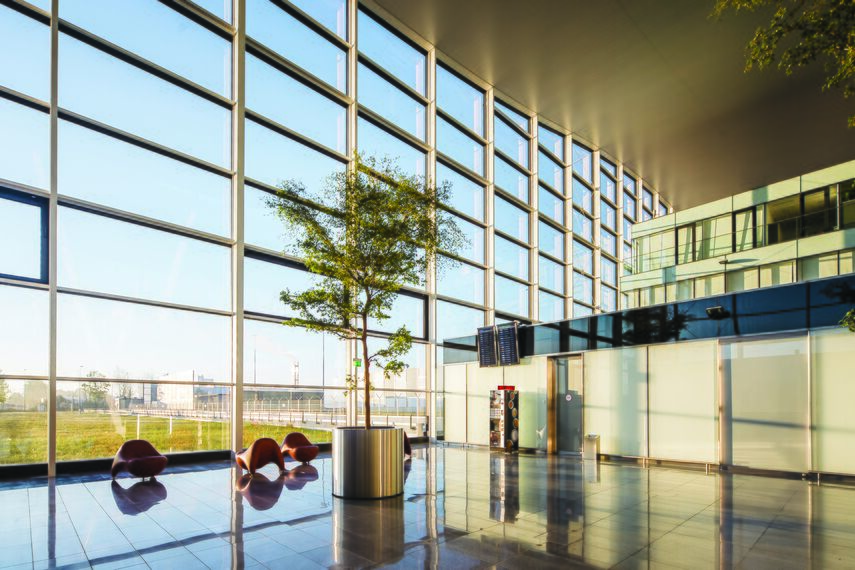 ConceptWall 60 Fachadas, ConceptSystem 77 Janelas, ConceptSystem 59Pa Janelas, ConceptWall 50 Fachadas, CW 50-FP Fachadas e CW 50-SG Fachadas - Airport MPL Passenger Terminal localizado em Wrocław, Polónia