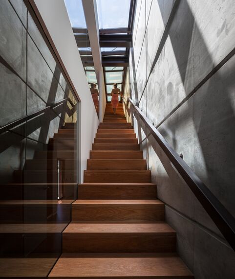 ConceptWall 50 Fachadas, CP 50 Correr e Harmónio e ConceptRoof 120 Jardins de Inverno - House Moradia Urbana Bio-inspirada localizado em Lisbon, Portugal