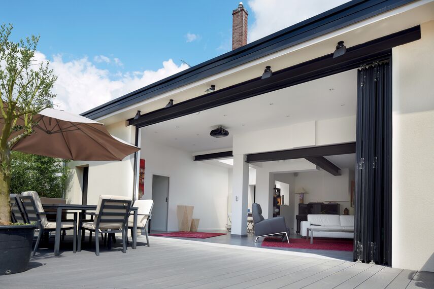 ConceptFolding 77 Correr e Harmónio - Villa Luzarches localizado em Luzarches, França