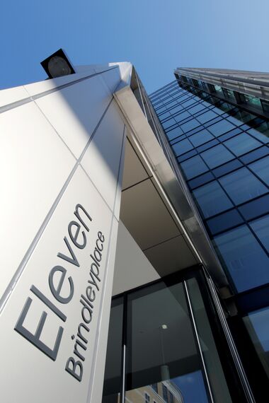 ConceptWall 50 Fachadas, Vision 50 Portas, ConceptSystem 68 Janelas, ConceptWall 60 Fachadas e ConceptSystem 68 Portas - Office building Eleven Brindleyplace localizado em Birmingham, Reino Unido