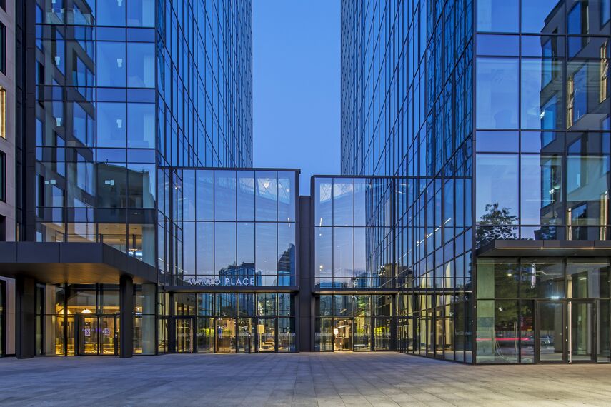 ConceptWall 50 Fachadas, MasterLine 8 Janelas, CW 50-HI Fachadas, CW 50-SC Fachadas, MasterLine 8 Standard Janelas e MasterLine 8 Janelas - Varso 1 & 2 localizado em Warsaw, Polónia