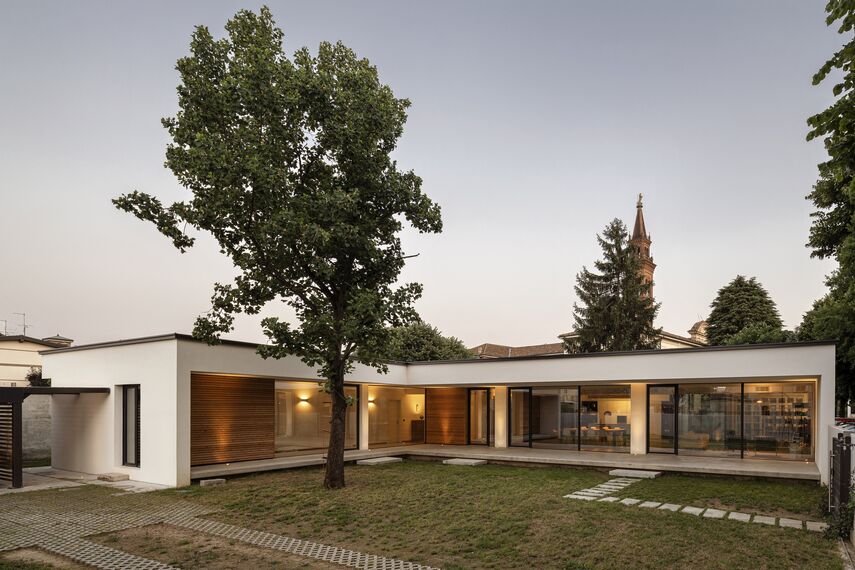 SlimLine 38 Portas e SlimLine 38 Janelas - Casa Cremona localizado em Cremona, Itália