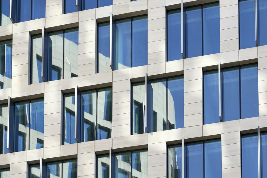ConceptWall 50 Fachadas, ConceptWall 86 Fachadas, CW 86 Standard Fachadas e CW 86-EF Fachadas - Quatuor Brussels: Sustainable Architecture localizado em Brussels, België