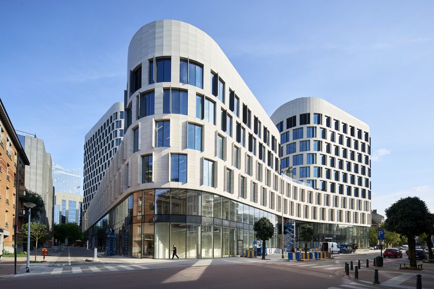 ConceptWall 50 Fachadas, ConceptWall 86 Fachadas, CW 86 Standard Fachadas e CW 86-EF Fachadas - Quatuor Brussels: Sustainable Architecture localizado em Brussels, België