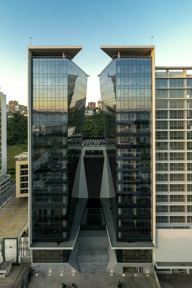 ConceptWall 50 Fachadas - Energy Towers localizado em Maputo, Moçambique