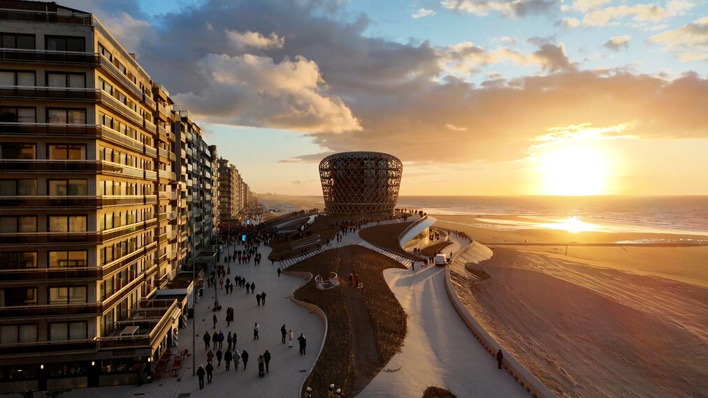 ConceptWall 50 Fachadas, MasterLine 8 Janelas, MasterLine 8 Portas e MasterPatio Correr e Harmónio - SILT Middelkerke localizado em Middelkerke, België