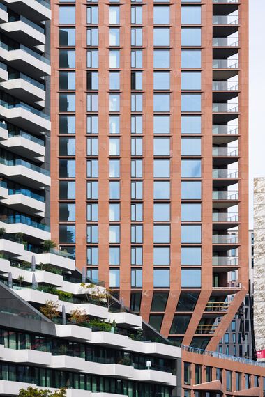 ConceptWall 50 Fachadas e ConceptPatio 155 Correr e Harmónio - CasaNova localizado em Rotterdam, nos Países Baixos