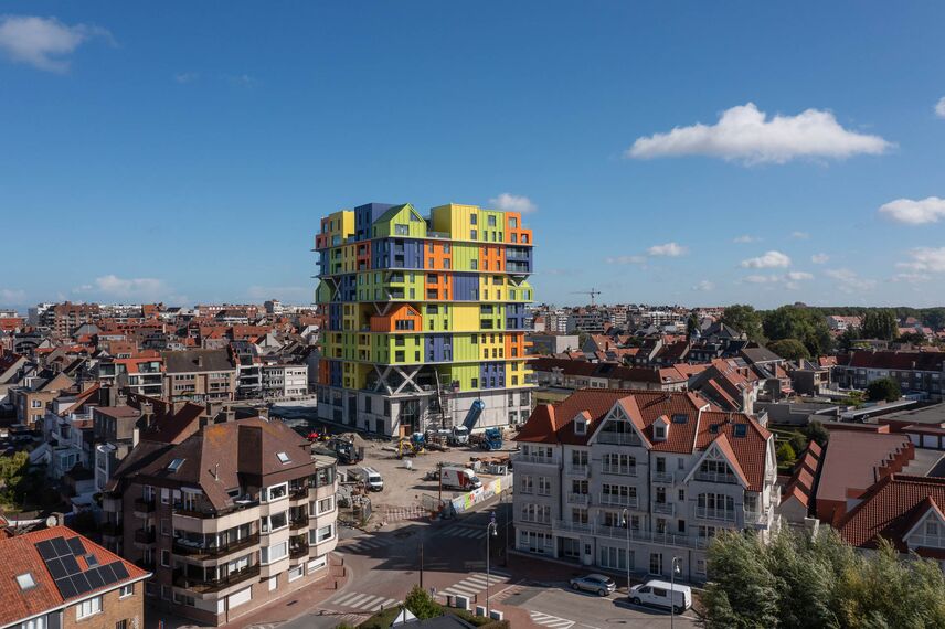 MasterLine 8 Janelas, MasterLine 8 Portas, ConceptWall 50 Fachadas e MasterPatio Correr e Harmónio - Hoost localizado em Knokke-Heist, België