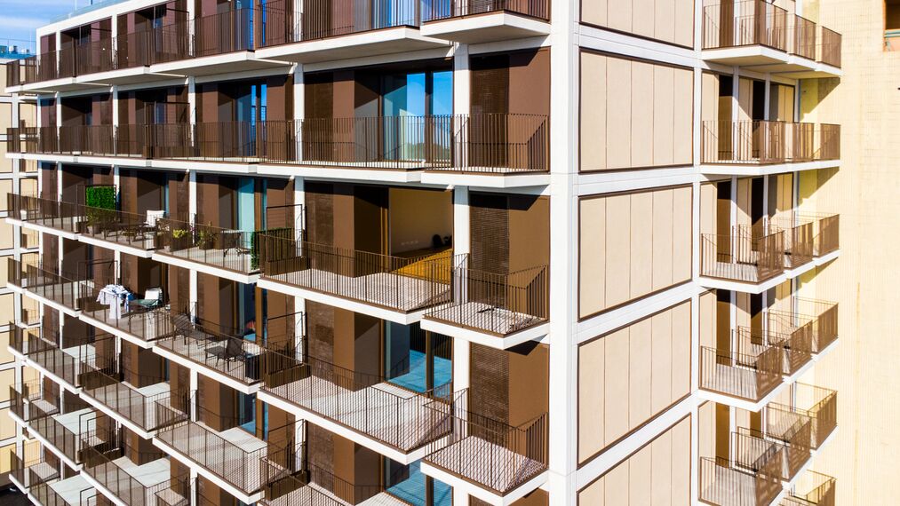 SlimPatio 68 Correr e Harmónio, SlimLine 38 Portas e SlimLine 38 Janelas - The Yard localizado em Vila Nova de Gaia, Portugal