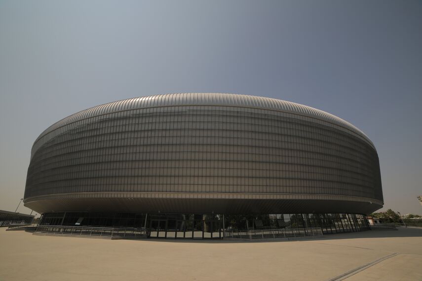 ConceptSystem 77 Portas e CW 50-HI Fachadas - Sports Humo Arena localizado em Tashkent, Uzbekistan