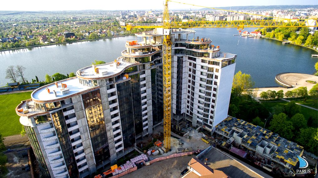 MasterLine 8-HI Portas e CW 50-HI Fachadas - Parus localizado em Ivano-Frankivsk, Ucrânia