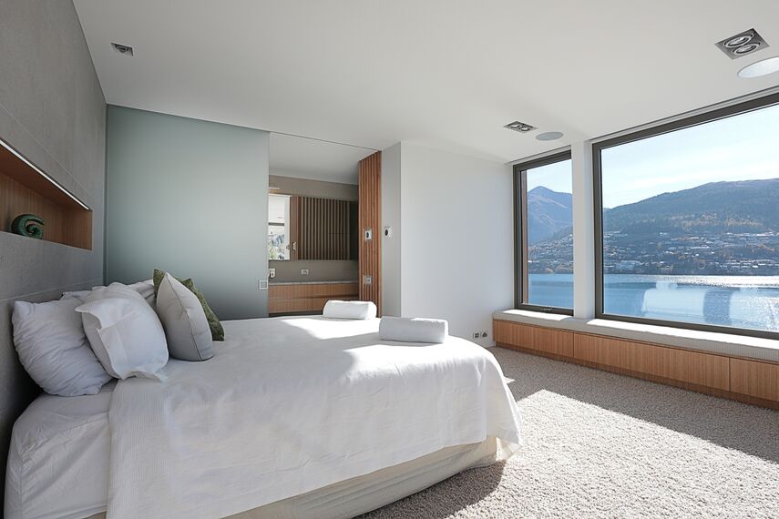 ConceptFolding 77 Correr e Harmónio e ConceptSystem 77 Janelas - Lago Wakatipu  localizado em Otago, Nova Zelândia