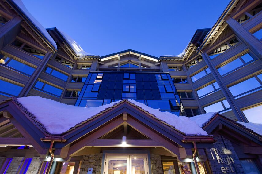 CW 60-Solar Fachadas - Hotel Altapura localizado em Val Thorens, França