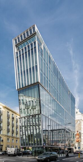 CW 50-HI Fachadas - The Nest localizado em Warsaw, Polónia