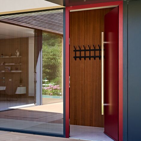 SlimLine 38 Janelas, MasterLine 8 Portas, HiFinity Correr e Harmónio, SlimPatio 68 Correr e Harmónio e MasterLine 8 Panel Door Portas - Villa Garda Lake localizado em Brescia, Itália