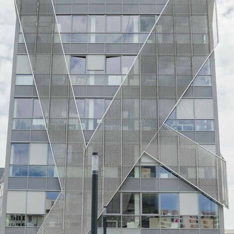 ConceptWall 50 Fachadas, ThermoSystem 68 Janelas e TS 68-HV Janelas - Office building Sky Line localizado em Toulouse, França