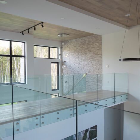 ConceptWall 50 Fachadas e ConceptSystem 77 Janelas - Forest View localizado emCanadá