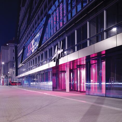 CS 86-HI (c) Sistemas cancelados e ConceptWall 50 Fachadas - Office building ArtGen localizado em Prague, República Checa