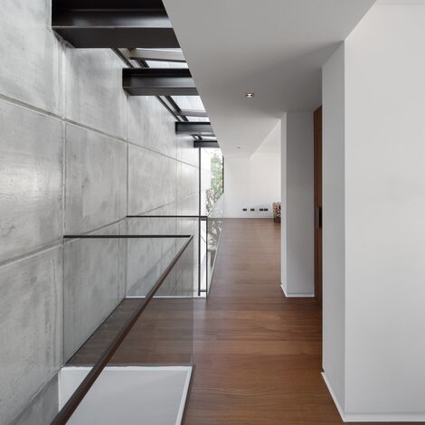 ConceptWall 50 Fachadas, CP 50 Correr e Harmónio e ConceptRoof 120 Jardins de Inverno - House Moradia Urbana Bio-inspirada localizado em Lisbon, Portugal