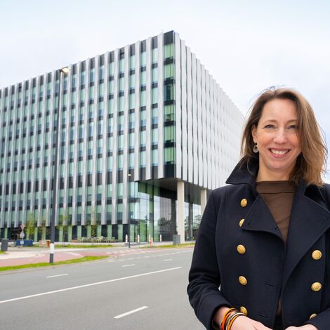 CW 65-EF Fachadas - ASML Building 3 localizado em Veldhoven, nos Países Baixos