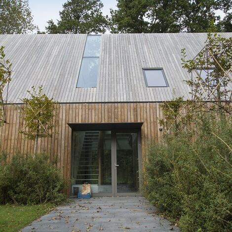 CS 86-HI (c) Sistemas cancelados, ConceptWall 50 Fachadas e HiFinity Correr e Harmónio - Villa Casa da Floresta Voorschoten localizado em Voorschoten, nos Países Baixos