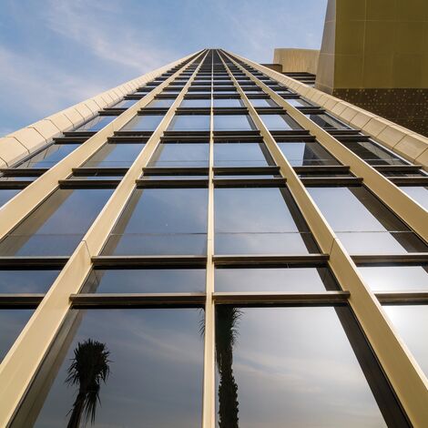 CP 96 Correr e Harmónio e CS 77 Fire Proof Portas - Four Seasons Hotel localizado em Manama, Barém