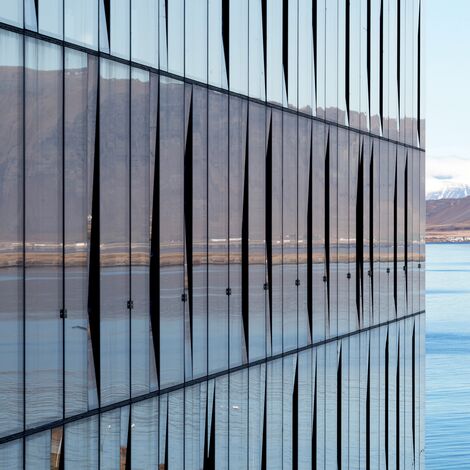 ConceptWall 86 Fachadas - Office building Höfdatorg localizado em Reykjavik, Islândia