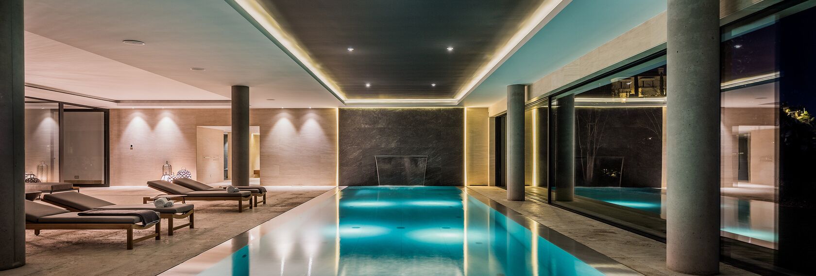 HiFinity Correr e Harmónio, ConceptSystem 77 Janelas e EcoSystem 50 Janelas - Heaven 11 localizado em Marbella, Espanha