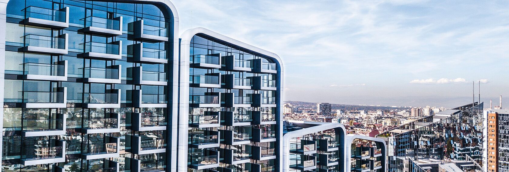 ConceptWall 50 Fachadas e ConceptSystem 77 Janelas - Complexo de apartmentos A3 Advanced Architecture Apartments localizado em Sofia, Bulgarije