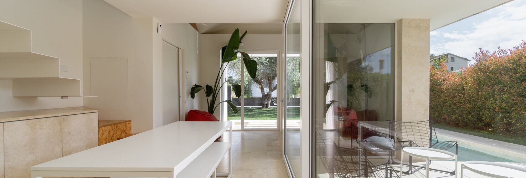 SlimLine 38 Janelas, SlimLine 38 Portas e ConceptPatio 130 Correr e Harmónio - Stone House localizado em Fiano Romano, Itália