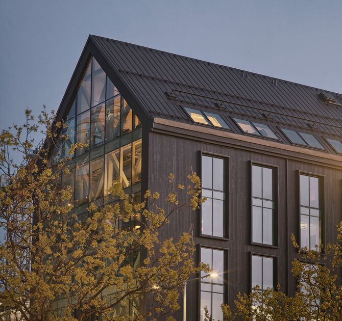 Brochura de produto da solução de caixilharia de aluminio e madeira TimberWall 50