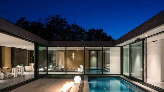 ConceptSystem 77 Janelas - Brick City localizado em Denver, Estados Unidos da América