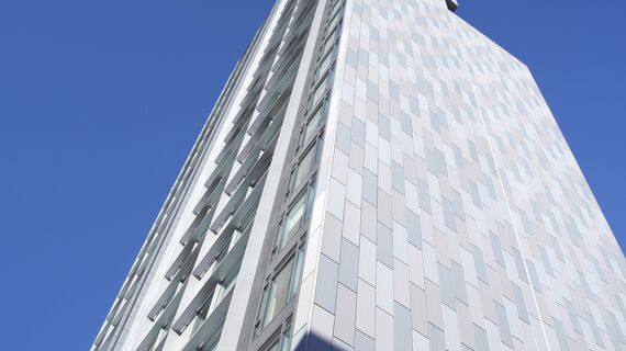 ConceptWall 50 Fachadas, ConceptSystem 68 Janelas, Vision 50 Portas e ConceptWall 60 Fachadas - Student Accomodation localizado em Manchester, Reino Unido