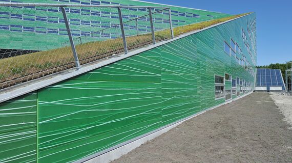 ConceptWall 50 Fachadas, EcoSystem 50 Janelas e EcoSystem 50 Portas - College/University Centre for Life Sciences localizado em Groningen, nos Países Baixos