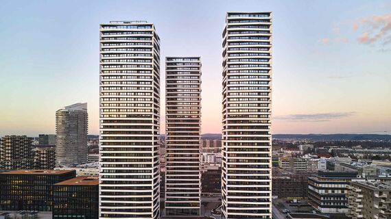 MasterLine 8 Janelas e MasterLine 8 Portas - Three Point Dübendorf localizado em Zürich, Suíça