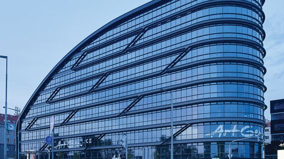 CS 86-HI (c) Sistemas cancelados e ConceptWall 50 Fachadas - Office building ArtGen localizado em Prague, República Checa
